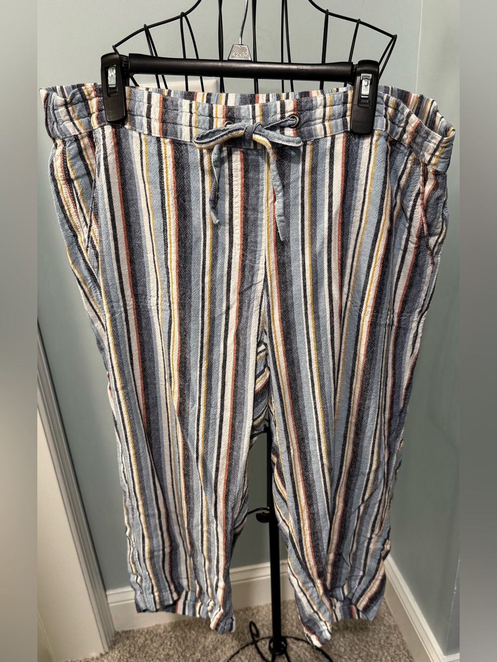 Vertical stripes capris Per se 1X Women’s summer pants linen viscose blend blue